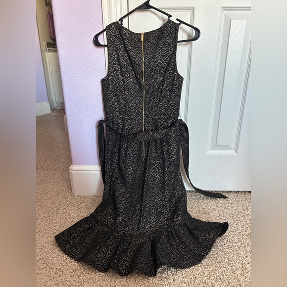 Calvin Klein Women’s Size 2 Black and Gold Patterned Dress - Picture 10 of 10